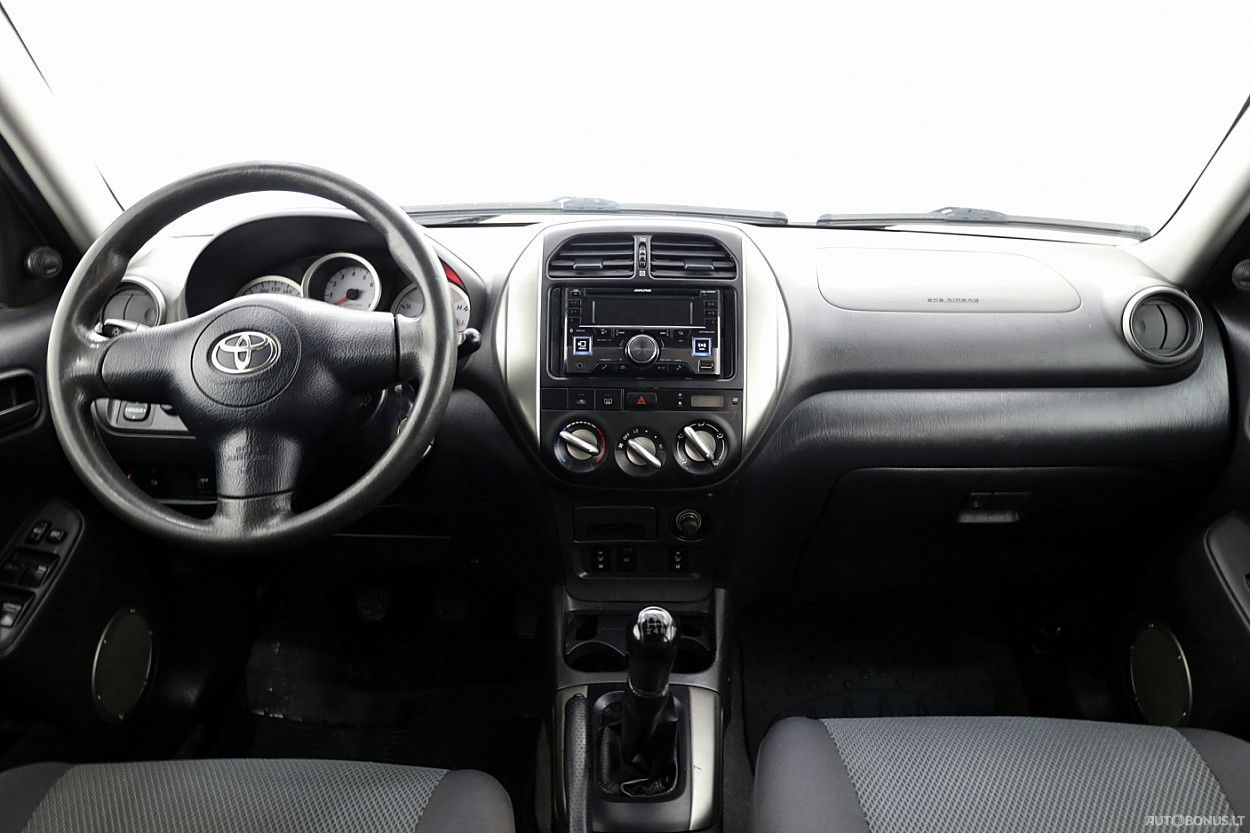 Toyota RAV4 | 4