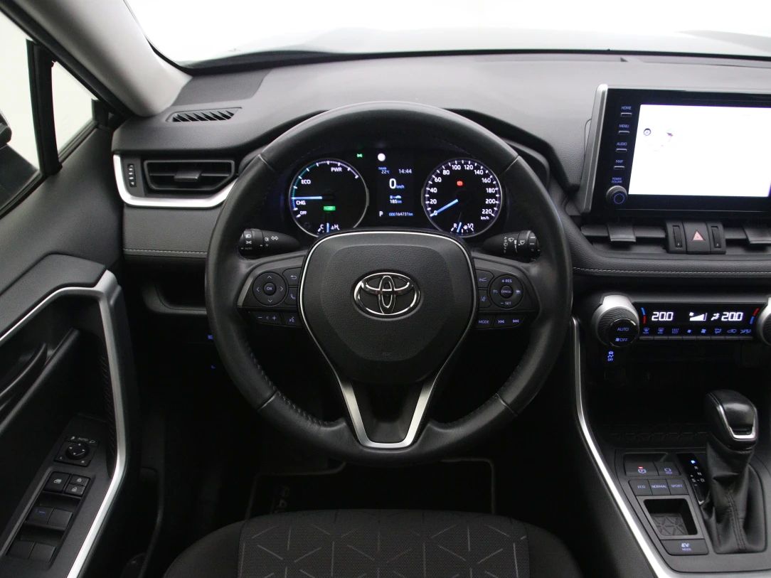 Toyota RAV4 | 16