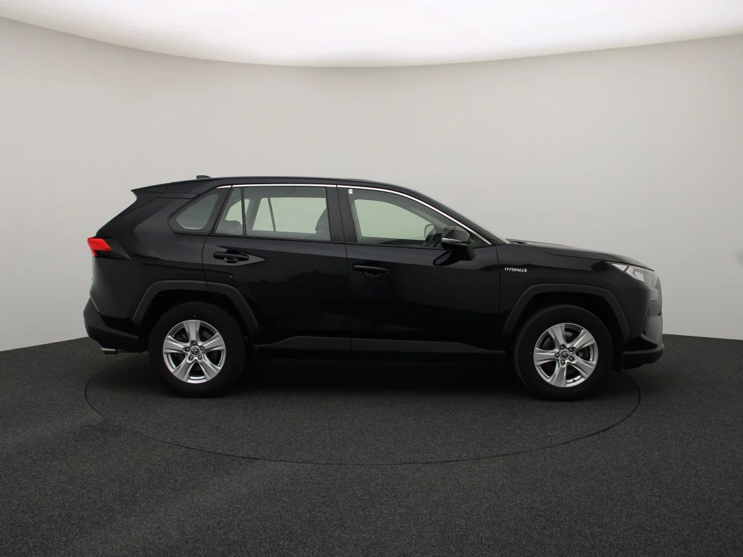 Toyota RAV4 | 8