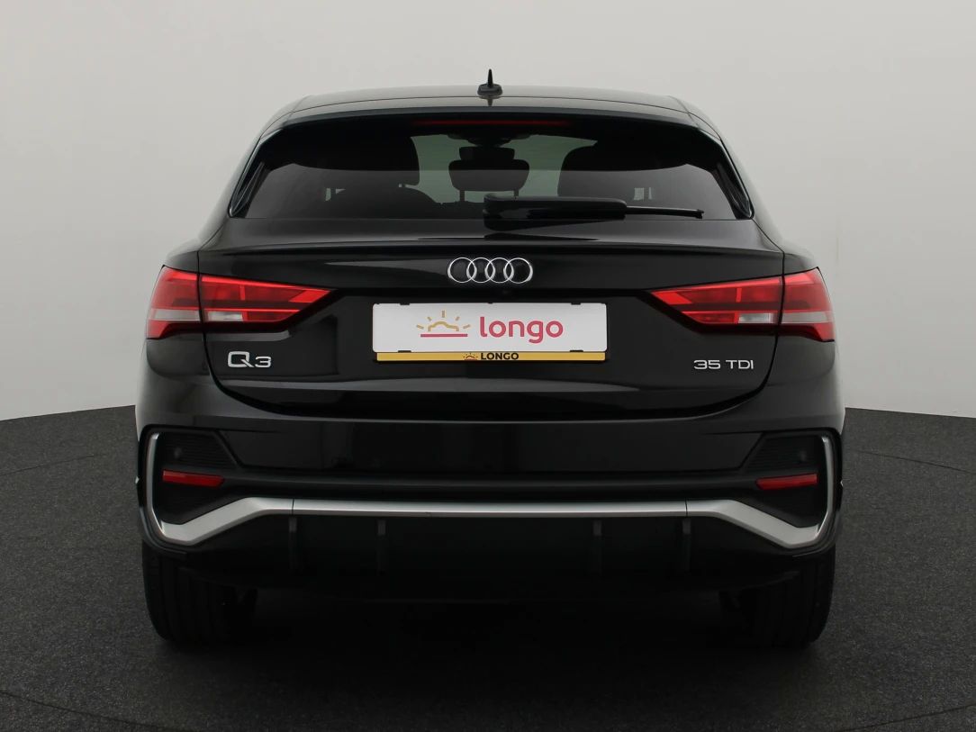 Audi Q3 | 4