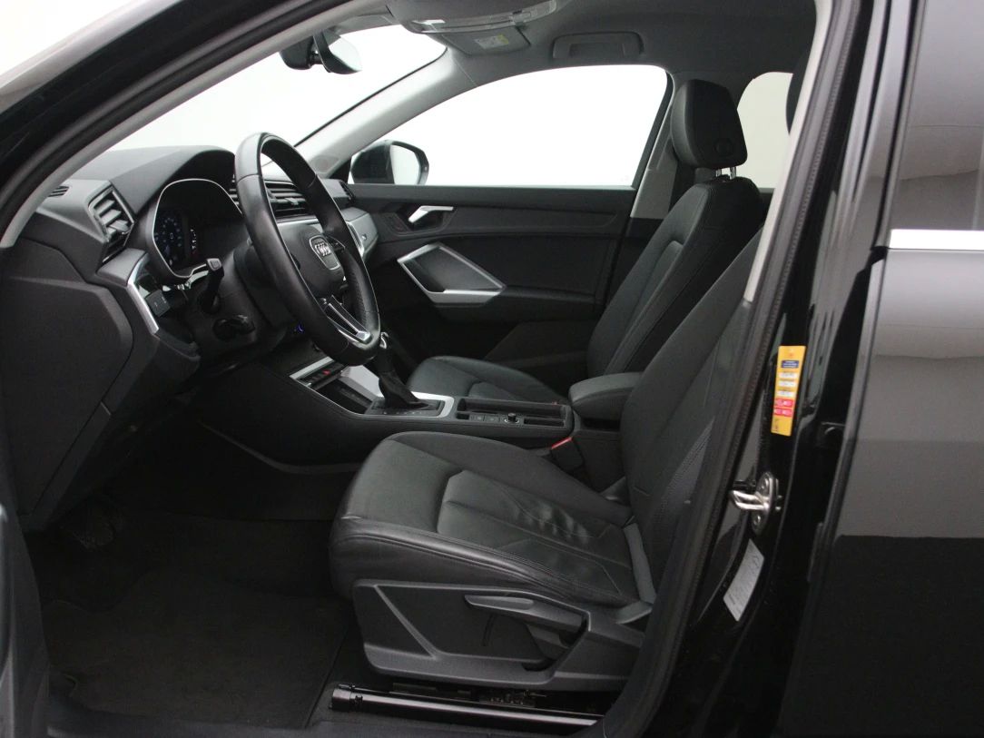 Audi Q3 | 3