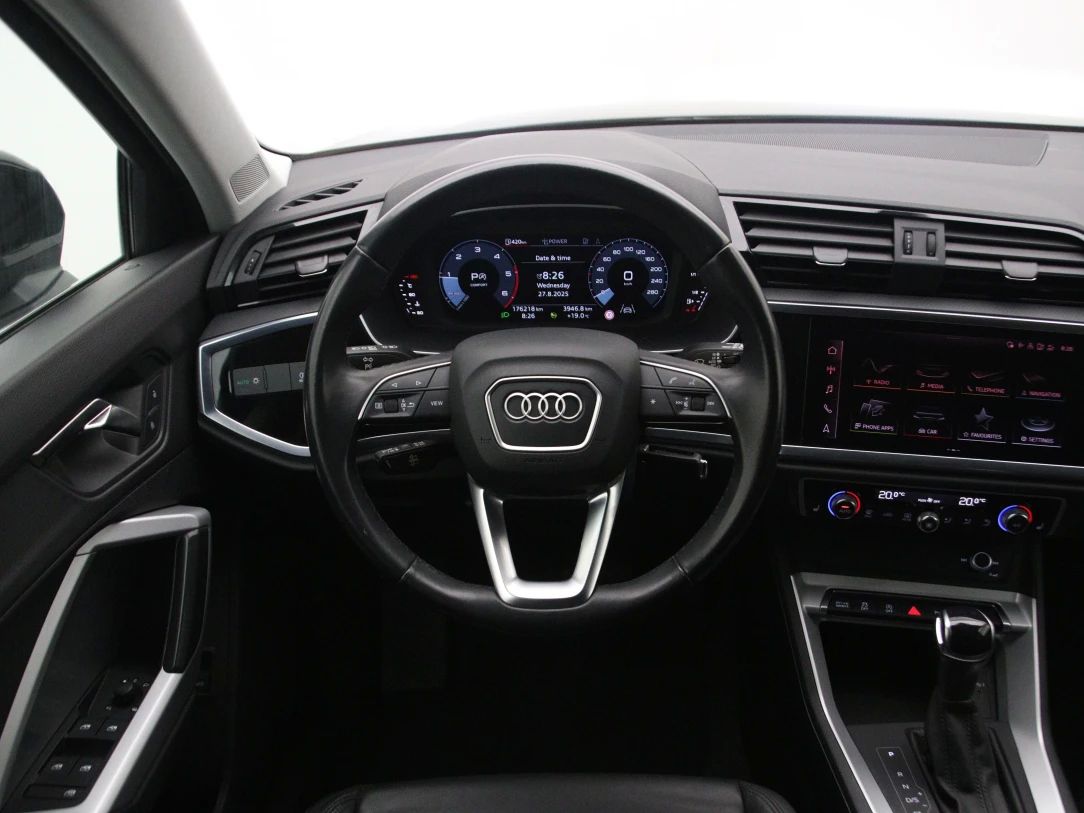 Audi Q3 | 16