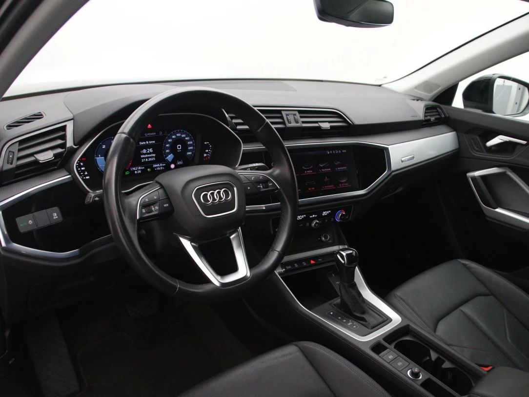 Audi Q3 | 15