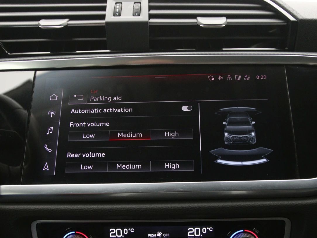 Audi Q3 | 30