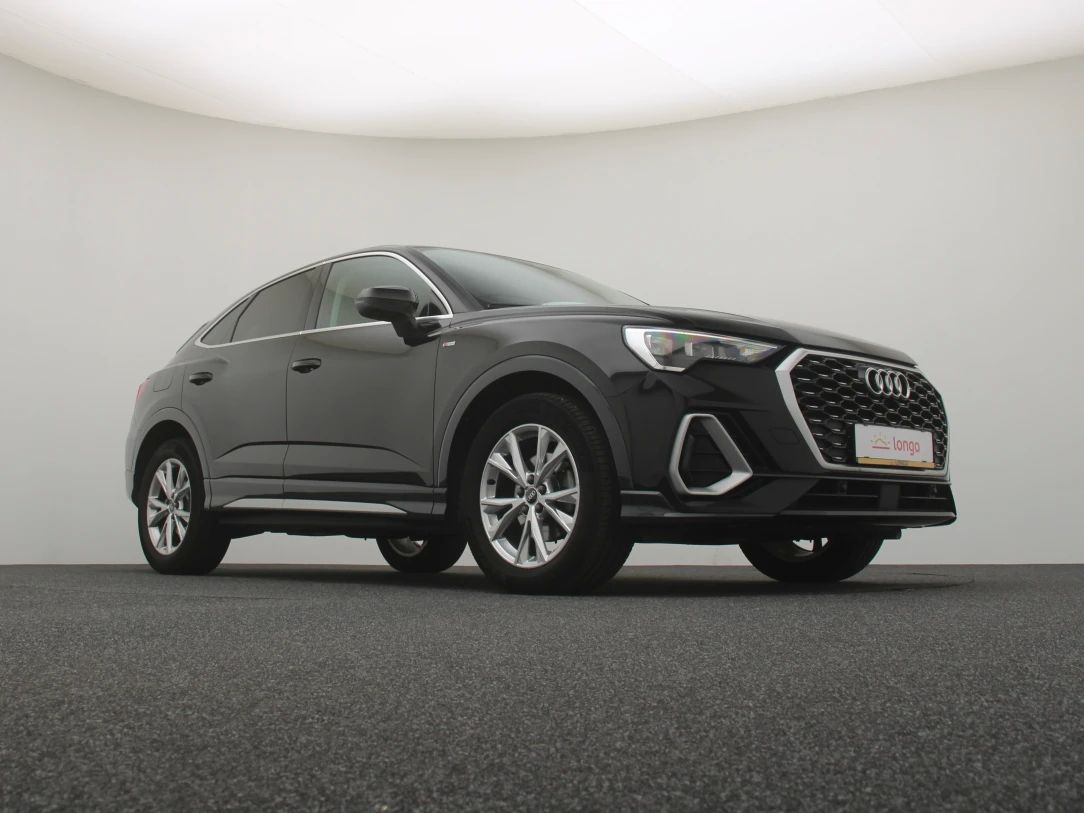Audi Q3 | 10