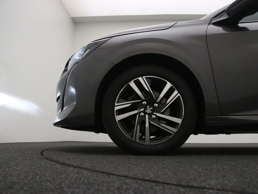 Peugeot 208 | 26