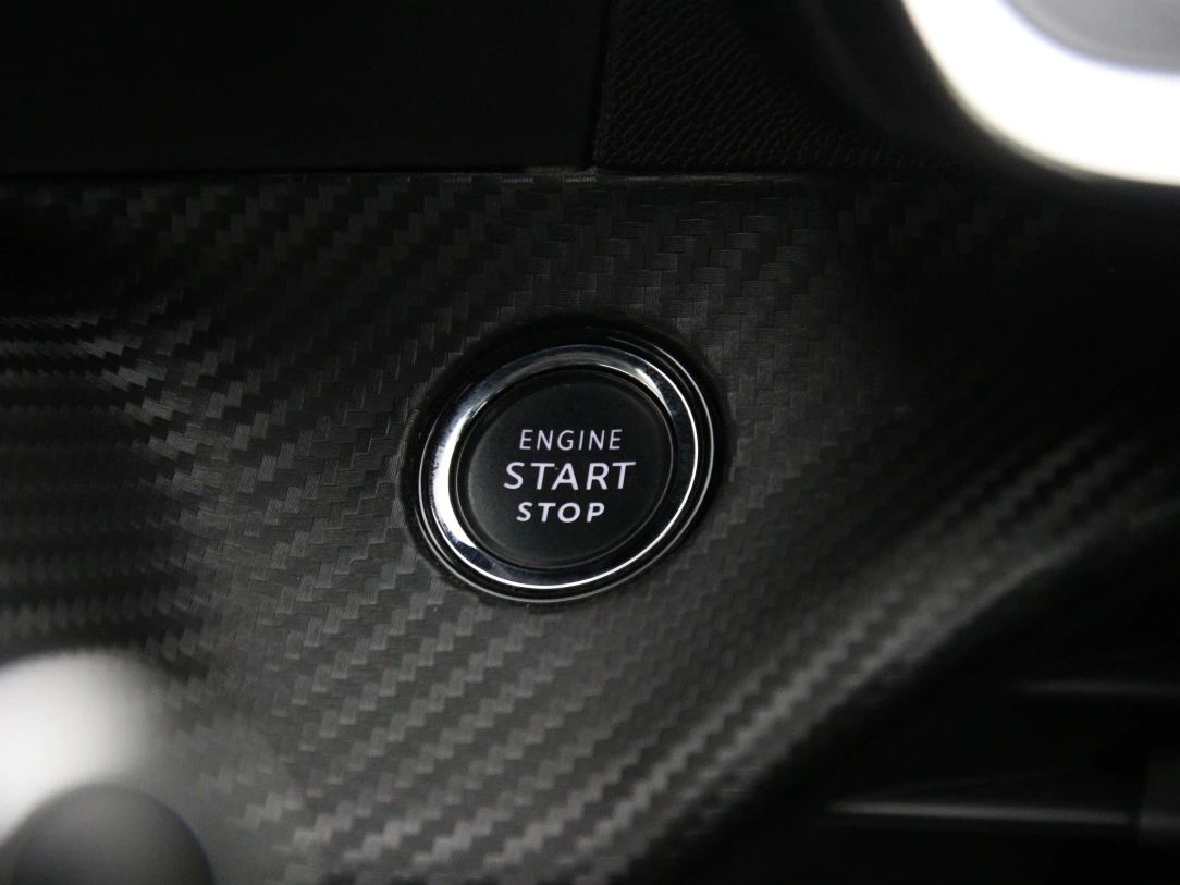 Peugeot 208 | 30