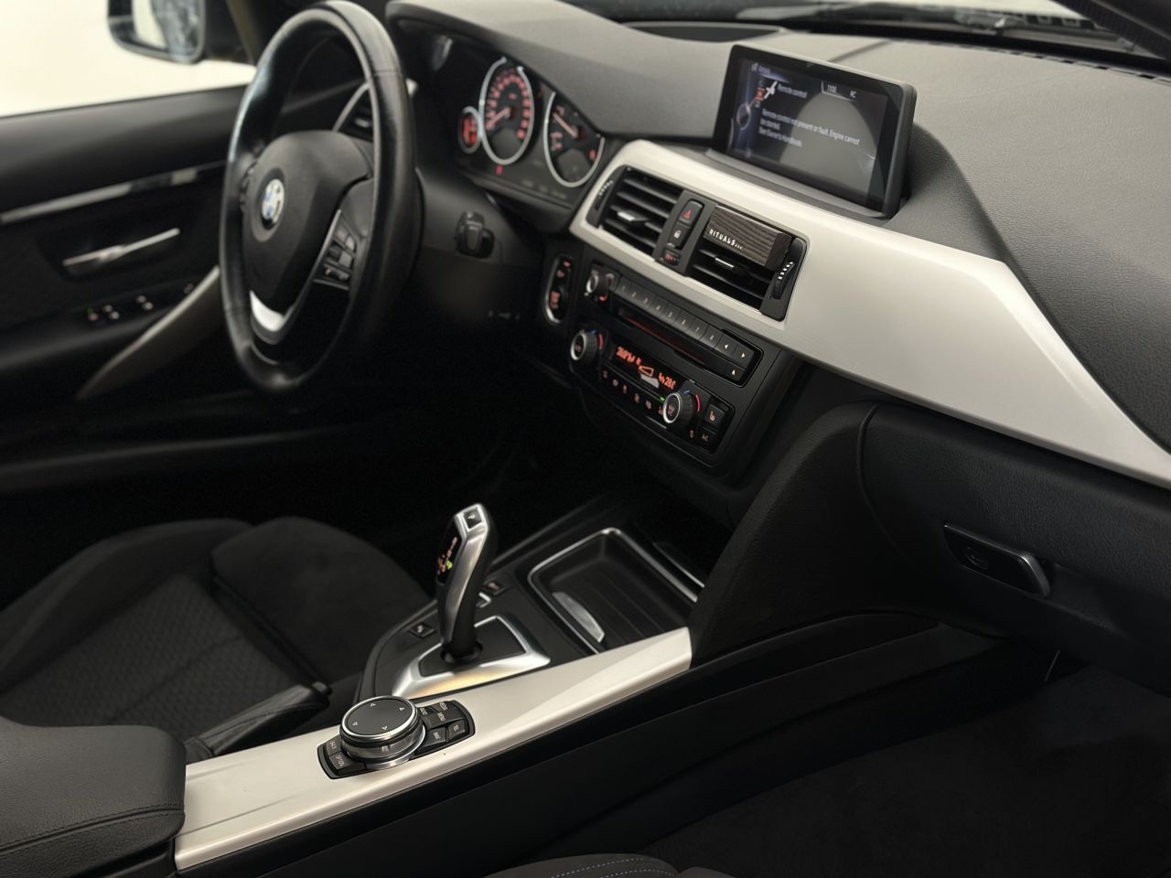 BMW 320 | 14