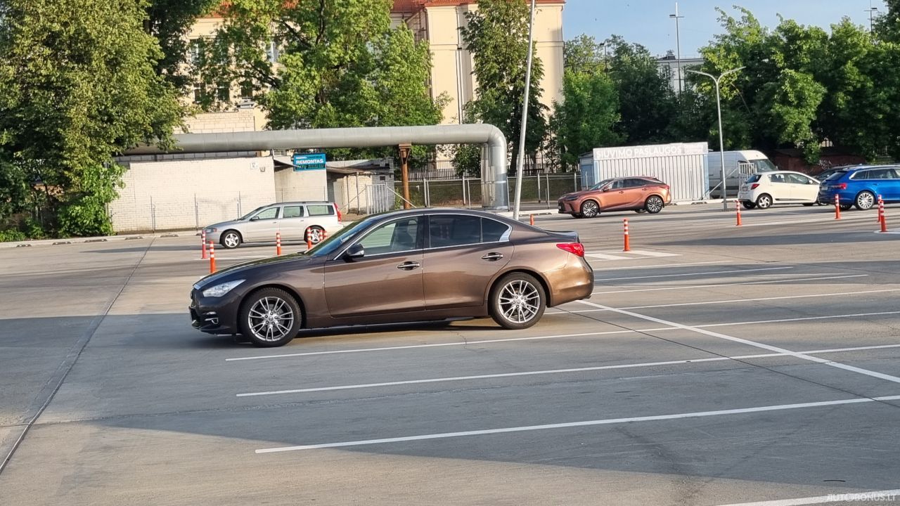 Infiniti Q50 | 12