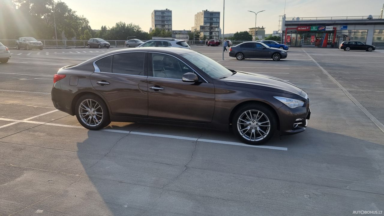 Infiniti Q50 | 2