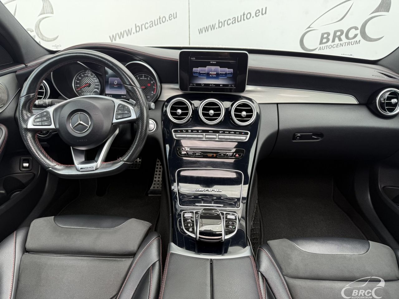 Mercedes-Benz C450 | 2