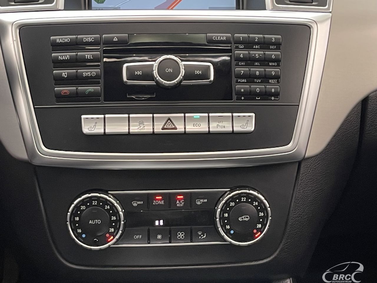 Mercedes-Benz ML350 | 16