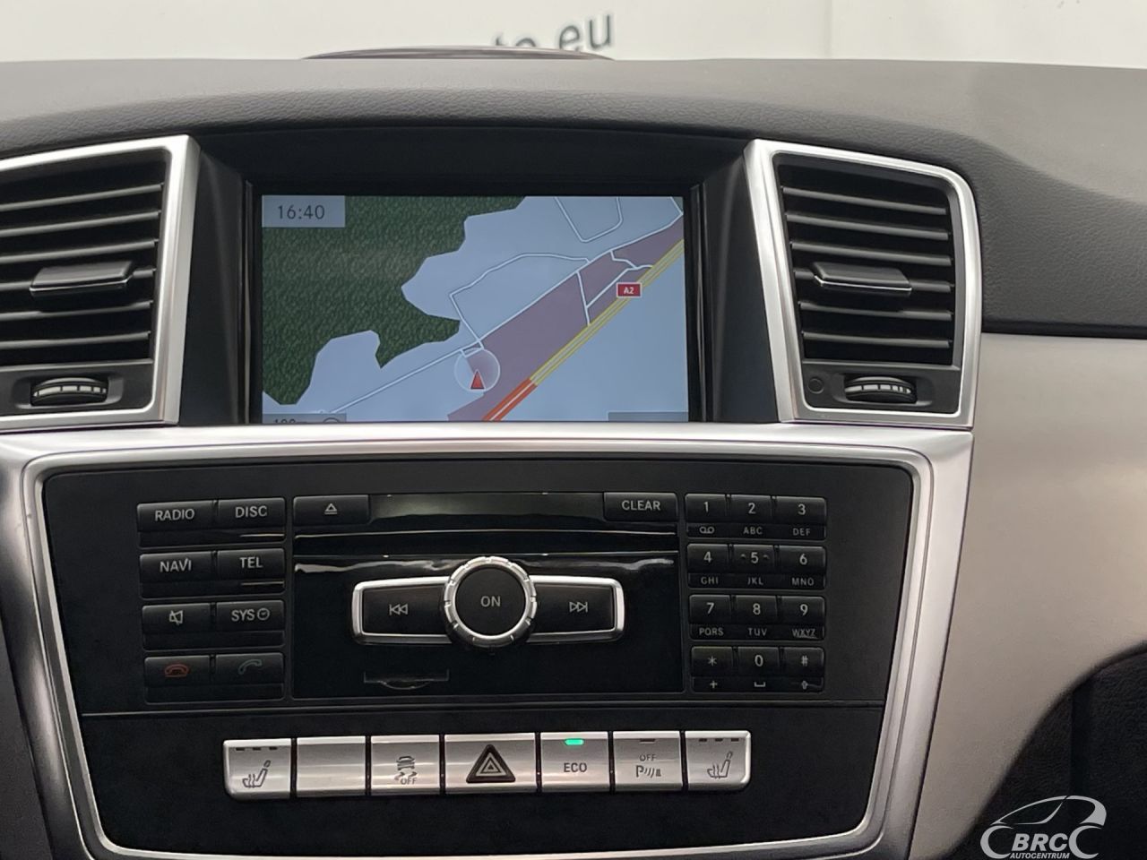 Mercedes-Benz ML350 | 15
