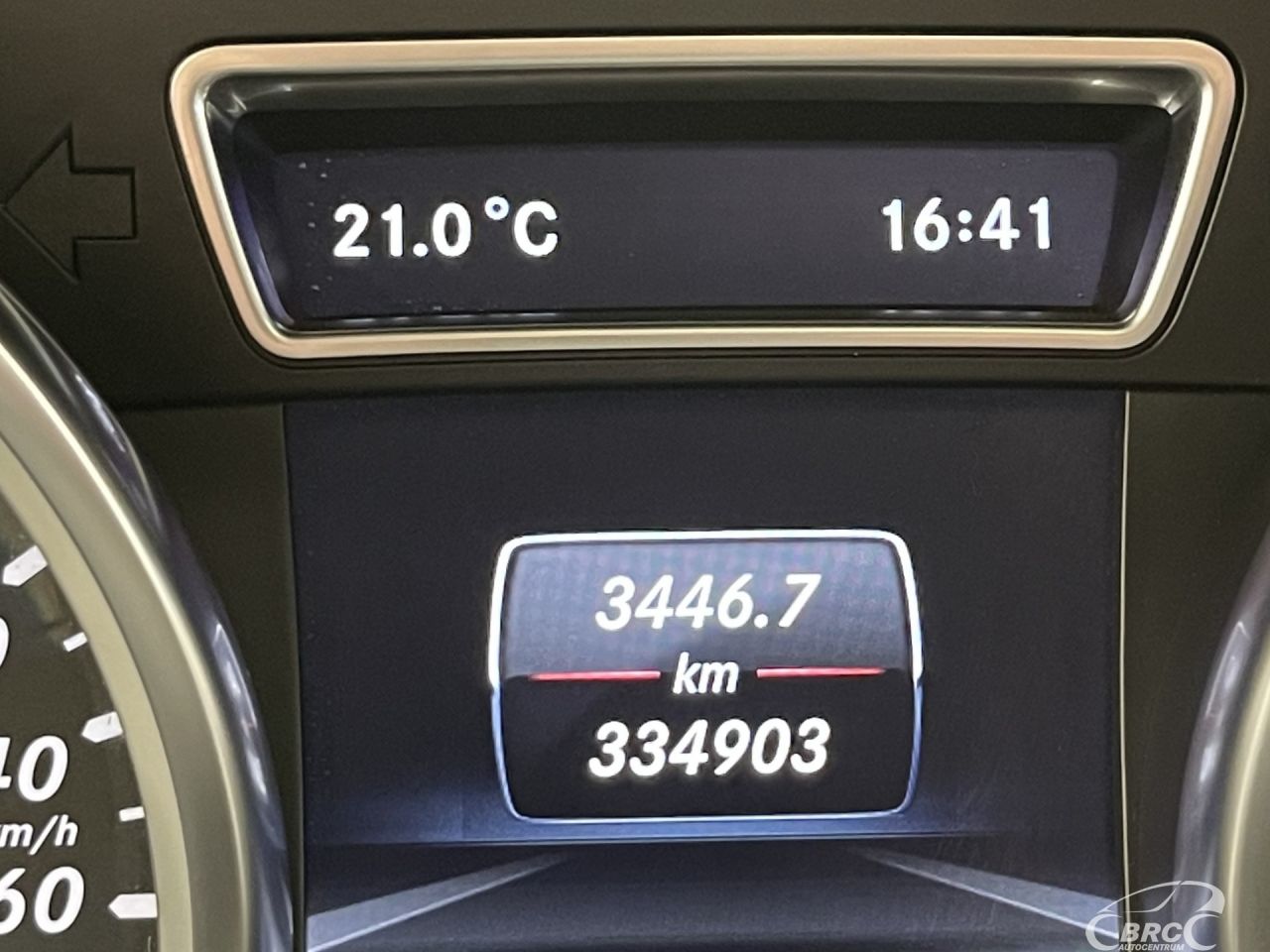 Mercedes-Benz ML350 | 31