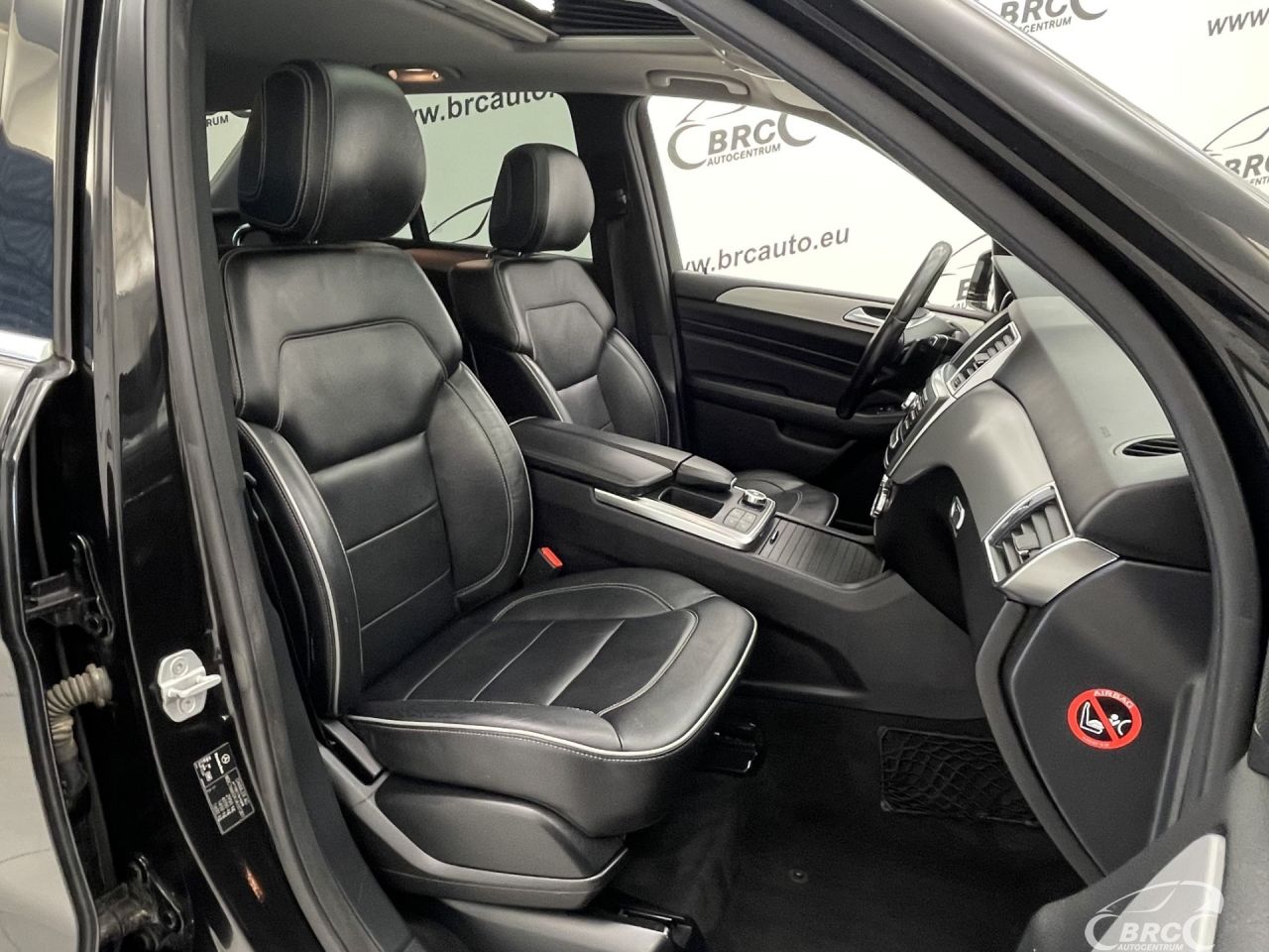 Mercedes-Benz ML350 | 6