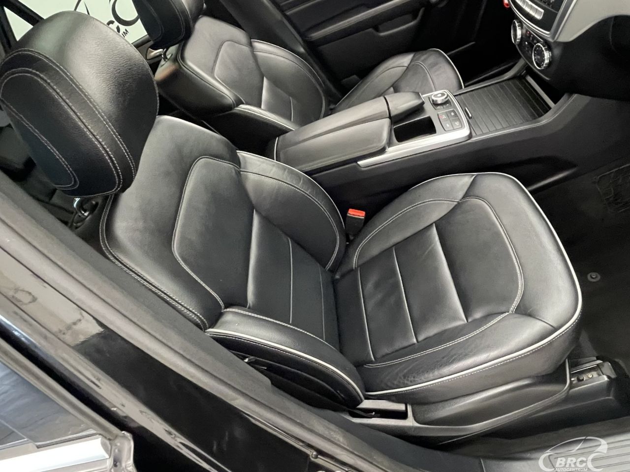Mercedes-Benz ML350 | 4