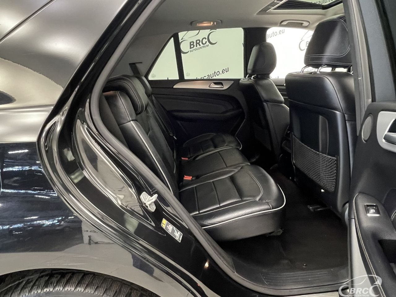 Mercedes-Benz ML350 | 9