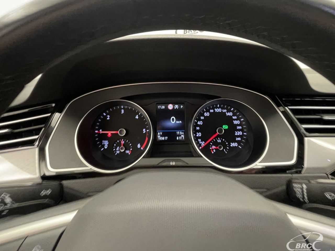 Volkswagen Passat | 30