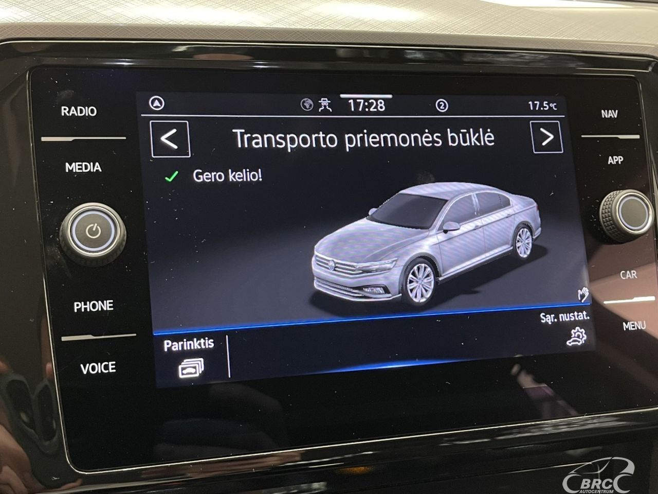 Volkswagen Passat | 40