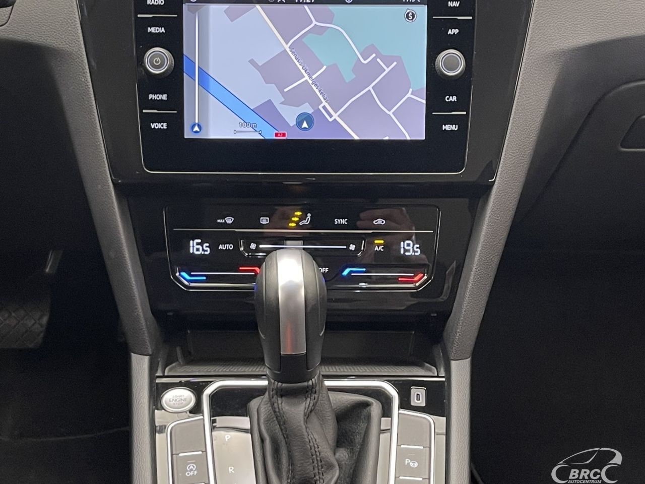 Volkswagen Passat | 16