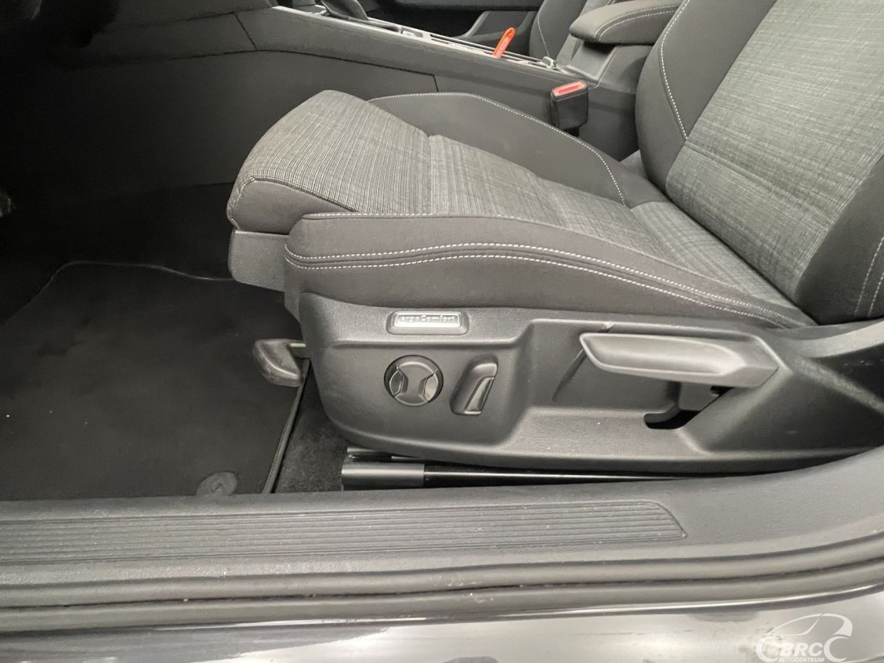 Volkswagen Passat | 21