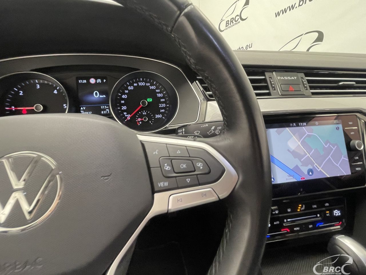 Volkswagen Passat | 28