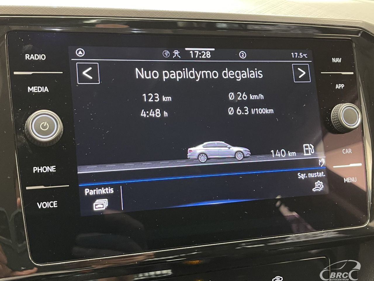 Volkswagen Passat | 35