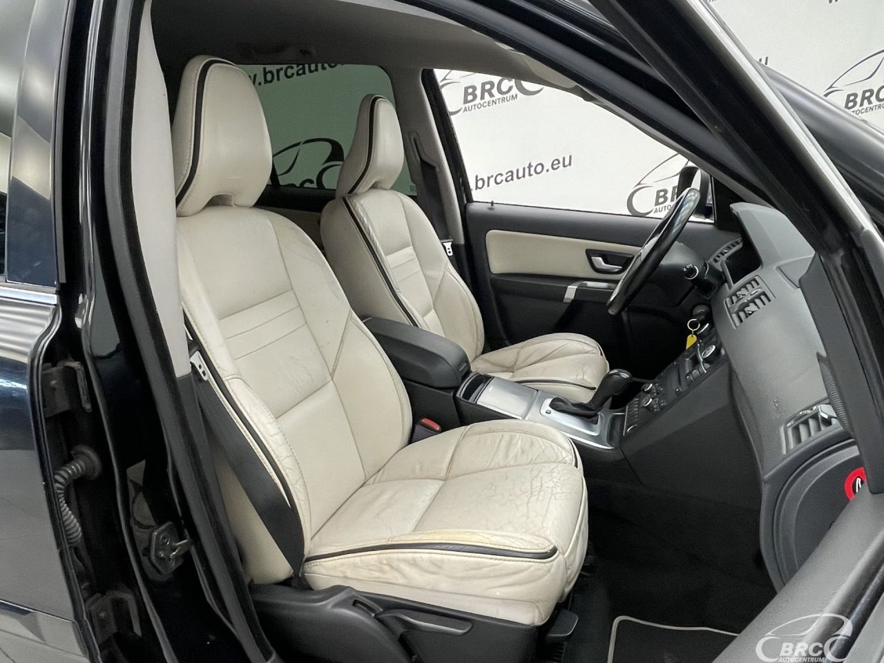 Volvo XC90 | 6