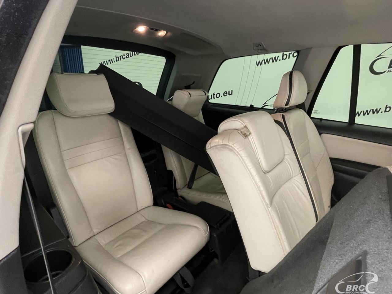 Volvo XC90 | 12