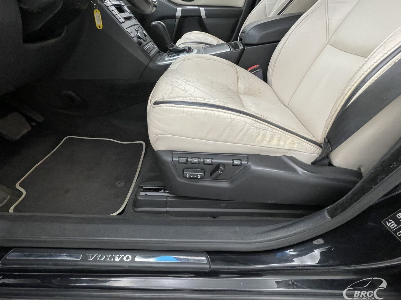 Volvo XC90 | 18