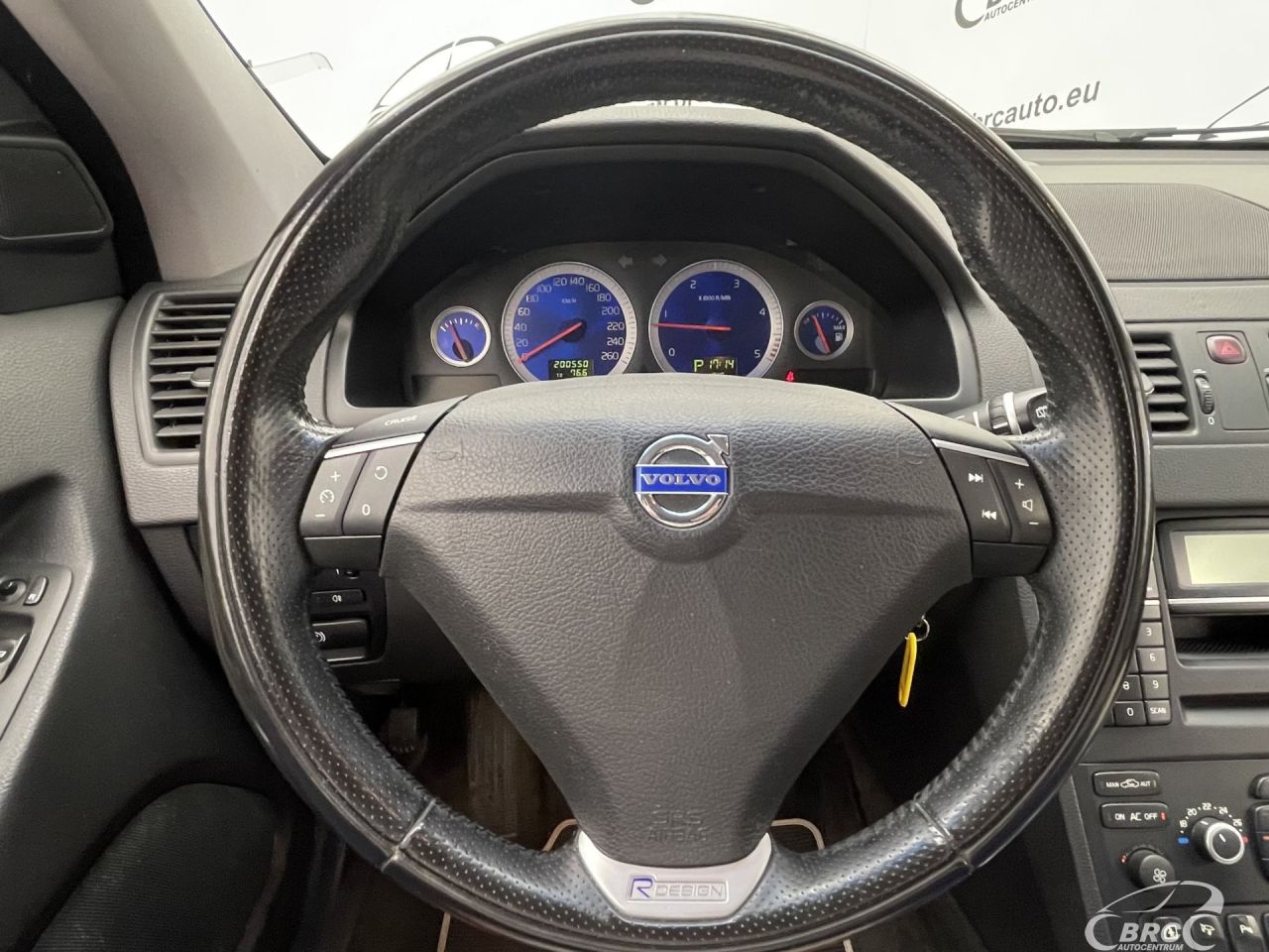 Volvo XC90 | 22