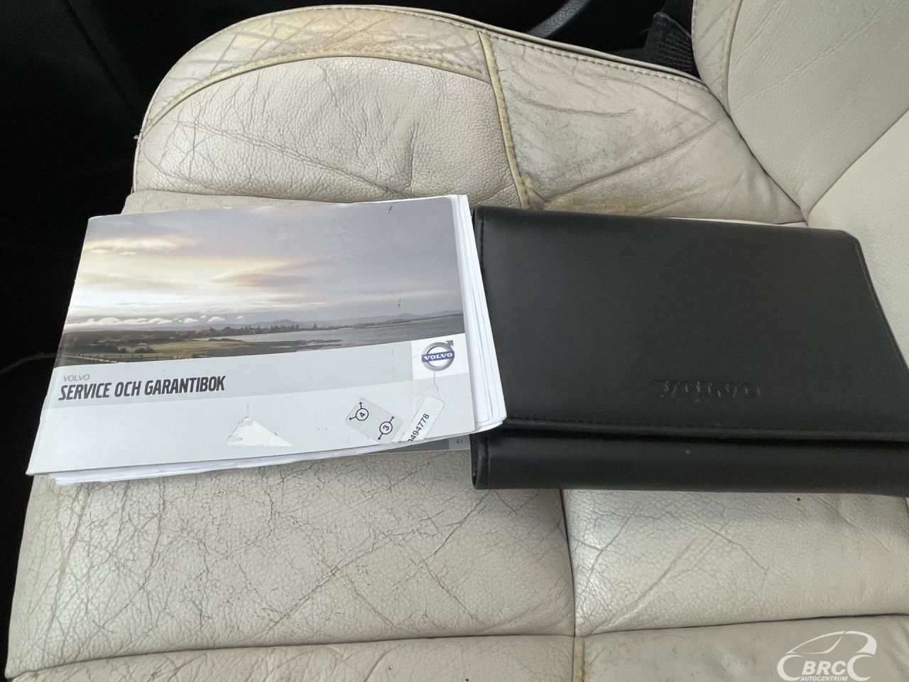 Volvo XC90 | 27