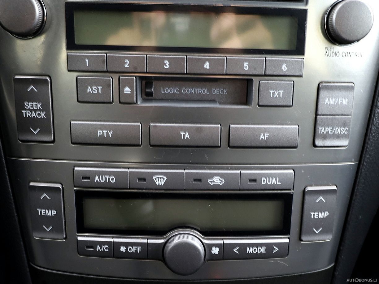 Toyota Avensis | 7