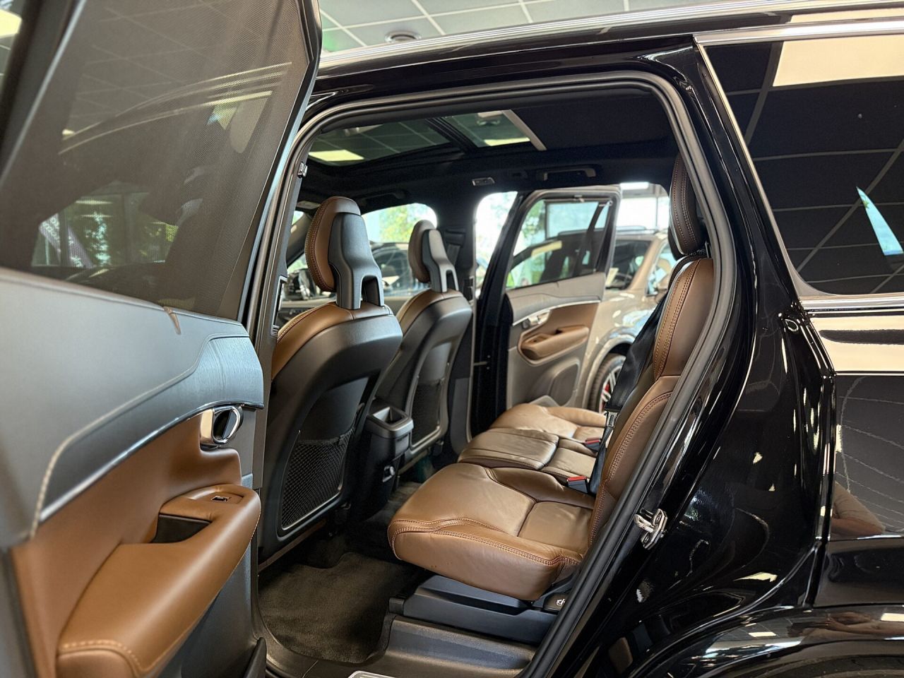 Volvo XC90 | 6