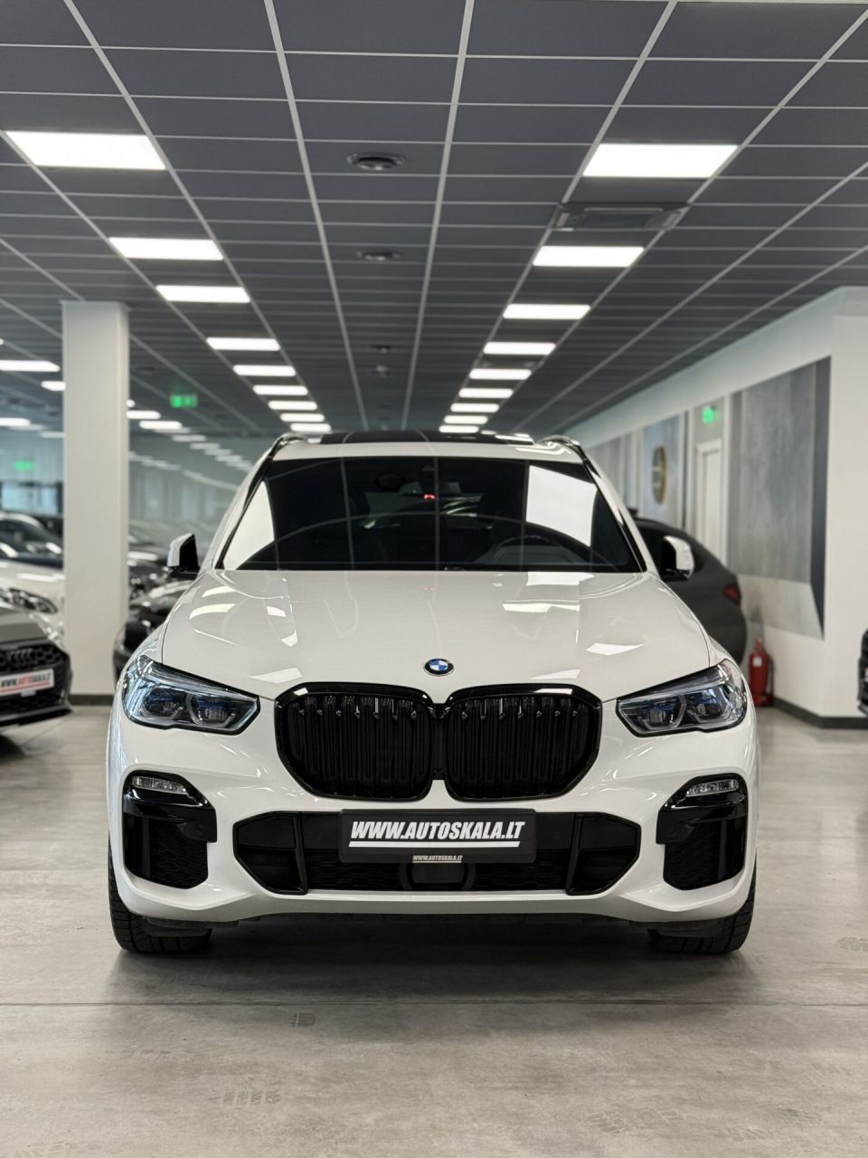 BMW X5 | 1