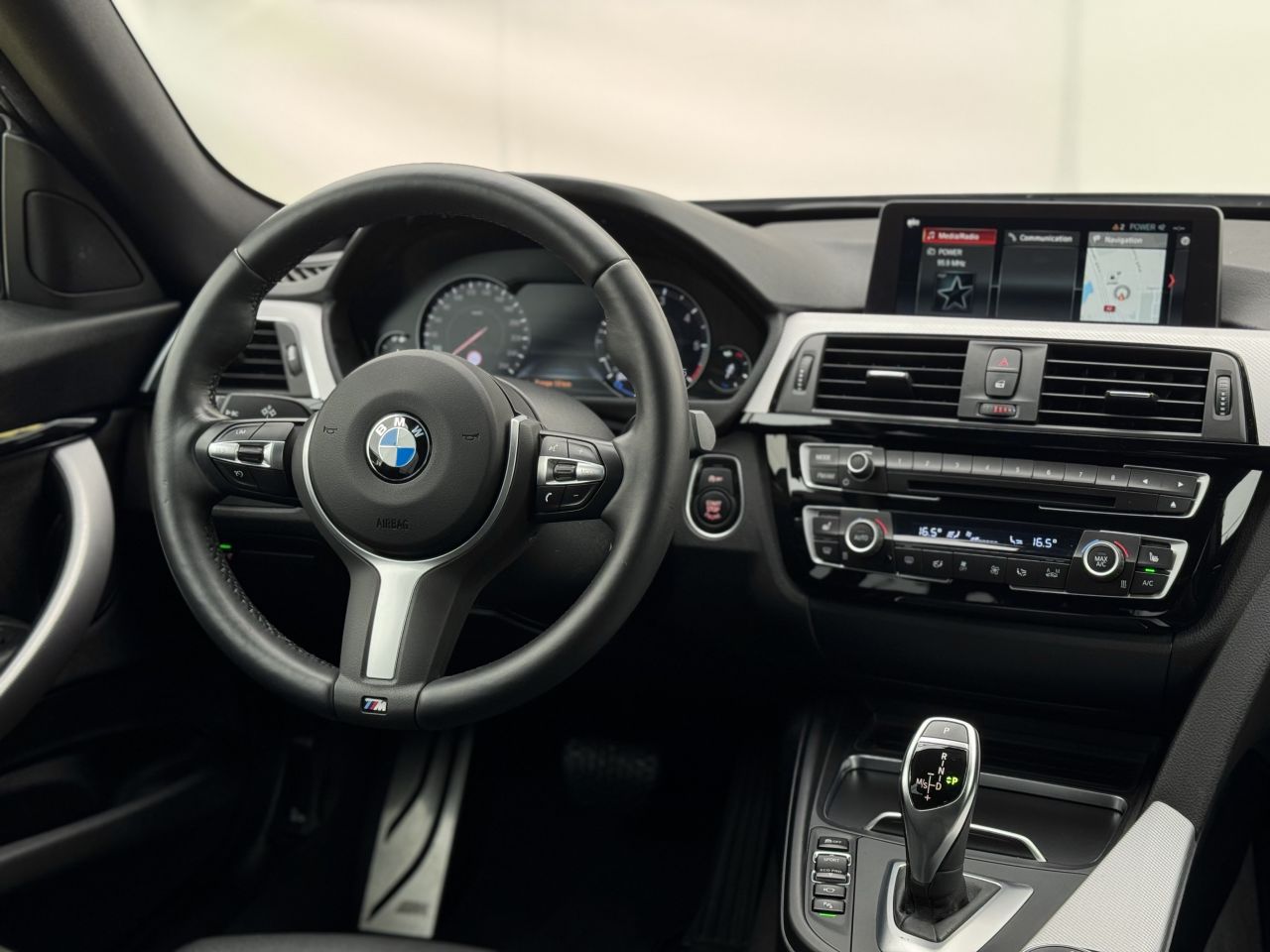 BMW 320 | 12