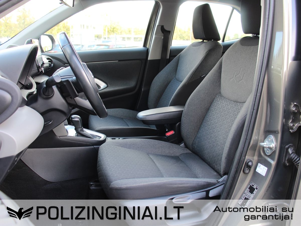 Toyota Yaris | 14