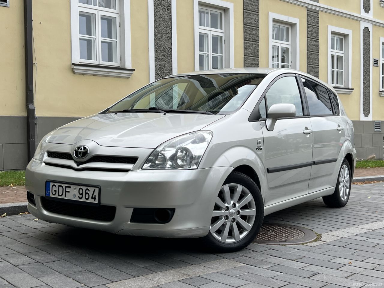 Toyota Corolla Verso | 1