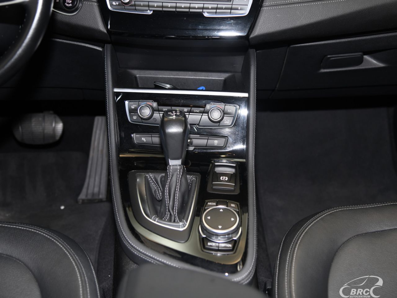 BMW 218 | 13