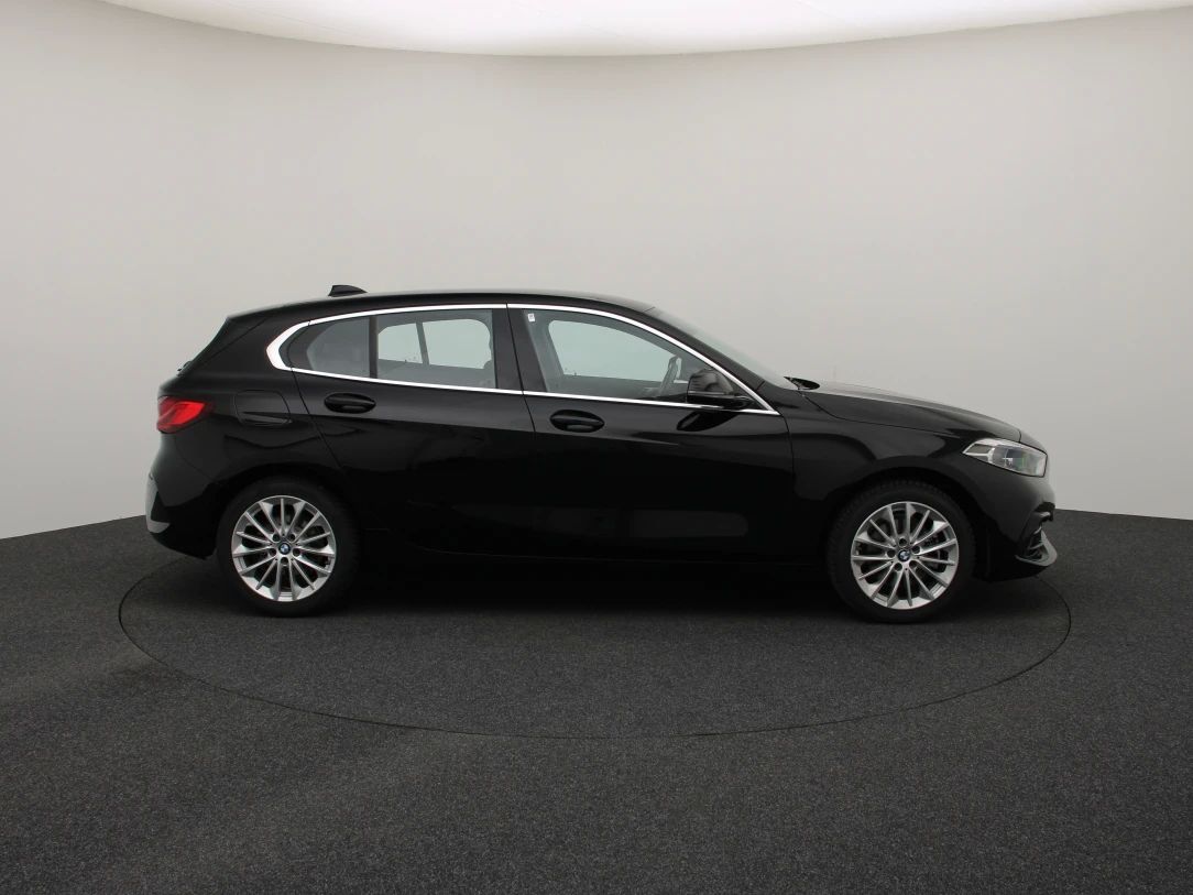 BMW 118 | 8
