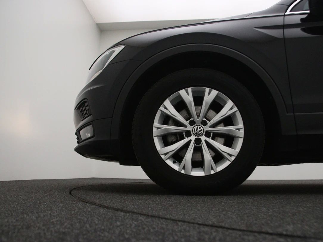 Volkswagen Tiguan | 26