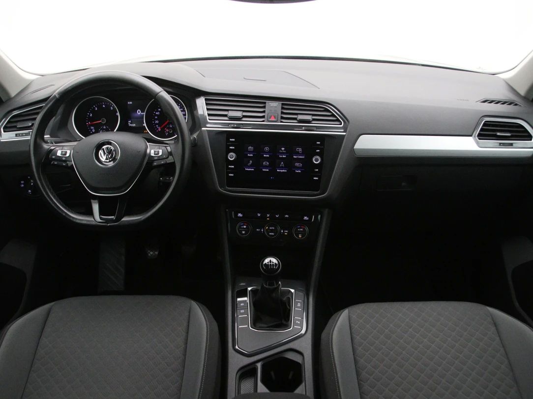 Volkswagen Tiguan | 1