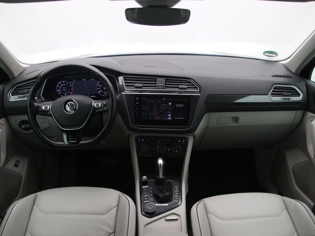 Volkswagen Tiguan | 1