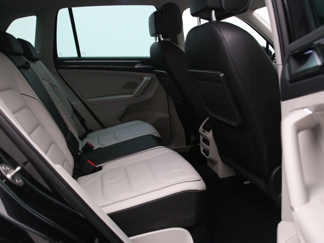 Volkswagen Tiguan | 14
