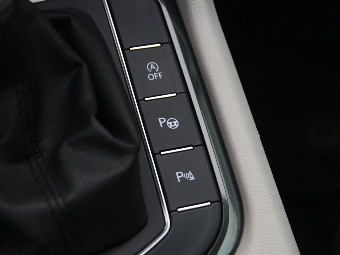 Volkswagen Tiguan | 30