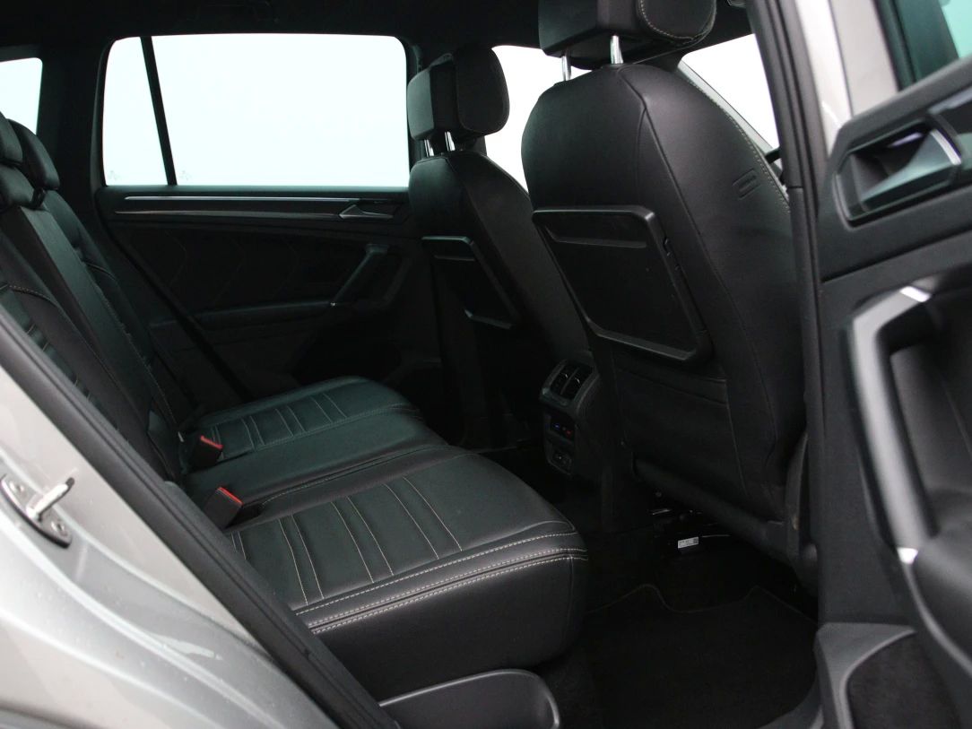 Volkswagen Tiguan | 14