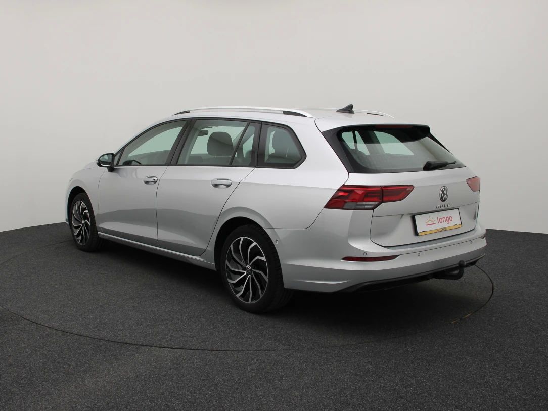 Volkswagen Golf | 6