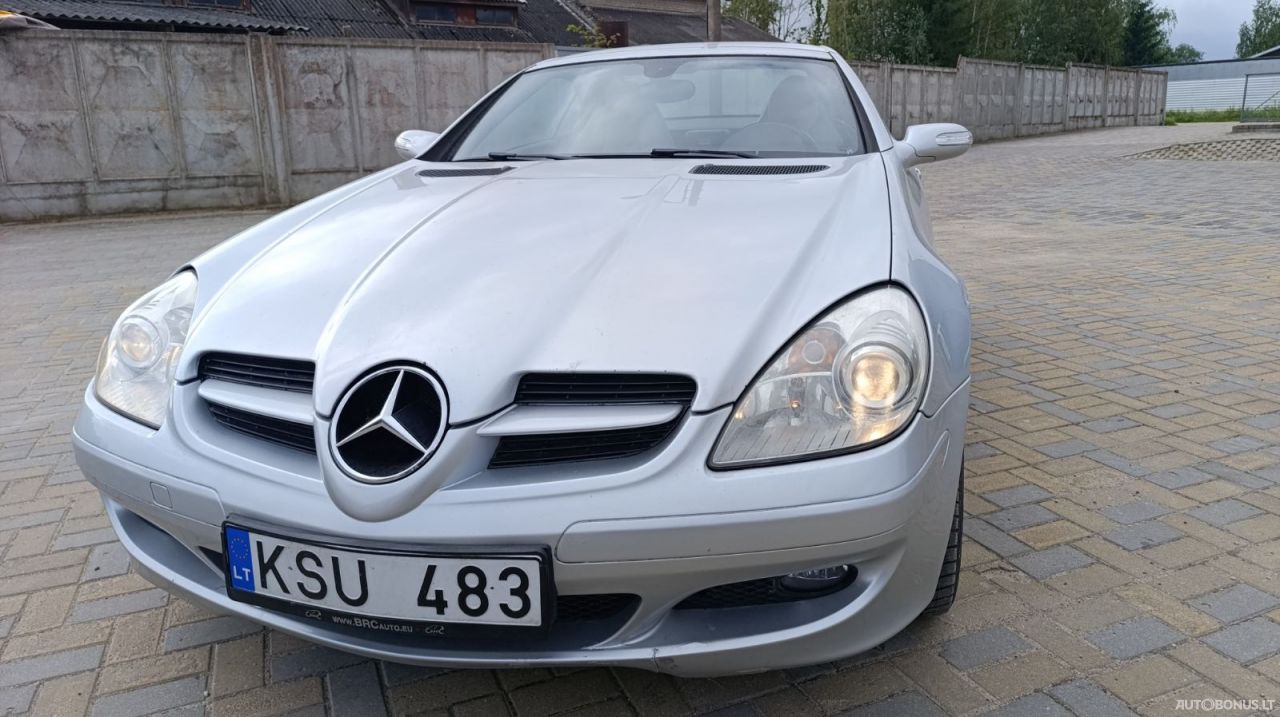 Mercedes-Benz SLK200 | 1