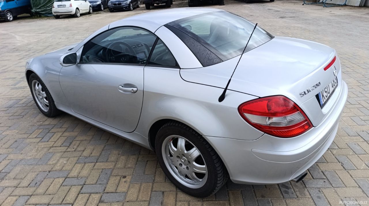 Mercedes-Benz SLK200 | 2