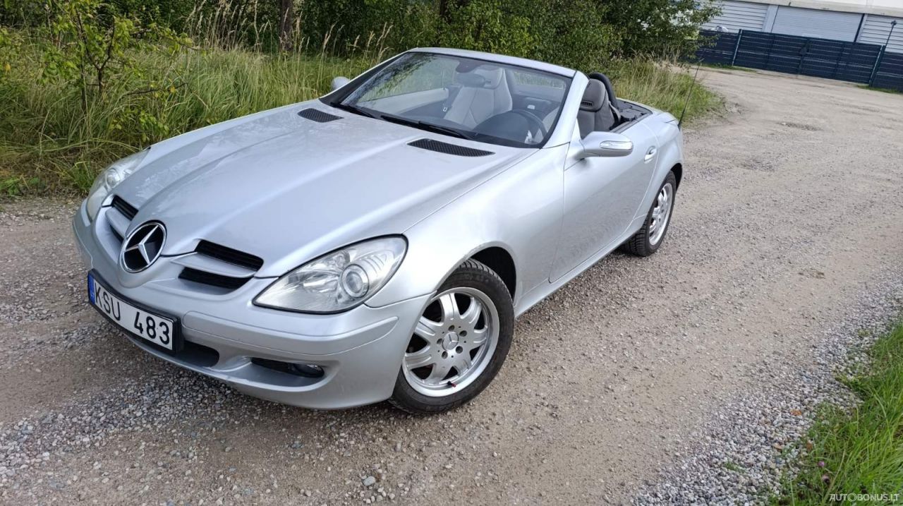 Mercedes-Benz SLK200 | 3